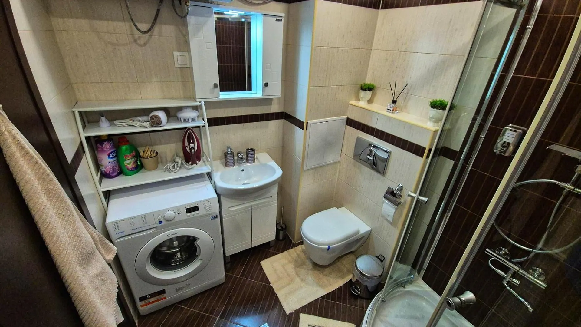 Wooden Paradise Apartment Next To Gondola 반스코